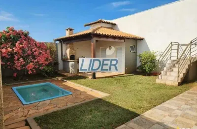 Casa à venda, 3 quartos, 1 suíte, 3 vagas, cidade jardim - uberlândia/mg