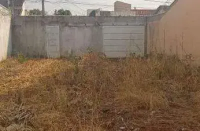 Terreno à venda na Rua Joaquim Vieira Ramos, Santa Rosa, Uberlândia
