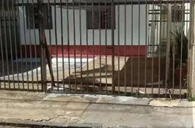 Casa à venda, 2 quartos, 1 suíte, 3 vagas, centro - uberlândia/mg