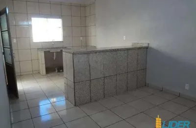 Casa à venda, 3 quartos, 1 suíte, 3 vagas, laranjeiras - uberlândia/mg