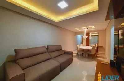 Cobertura à venda, 3 quartos, 2 suítes, 2 vagas, martins - uberlândia/mg