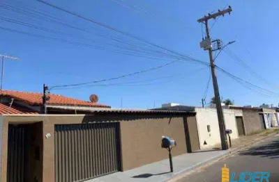 Casa à venda, 3 quartos, 1 suíte, 3 vagas, shopping park - uberlândia/mg