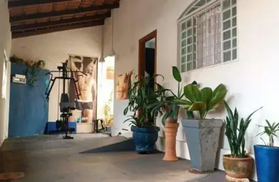 Casa à venda, 3 quartos, 1 suíte, 3 vagas, planalto - uberlândia/mg