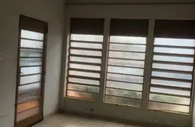 Casa à venda, 3 quartos, 1 suíte, 2 vagas, centro - uberlândia/mg