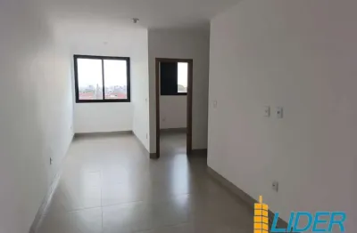 Apartamento à venda, 2 quartos, 1 suíte, 1 vaga, segismundo pereira - uberlândia/mg