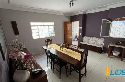 Casa à venda, 3 quartos, 2 suítes, 3 vagas, santa mônica - uberlândia/mg