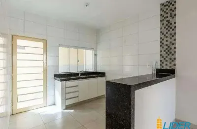 Casa à venda, 5 quartos, 1 suíte, 4 vagas, luizote de freitas - uberlândia/mg