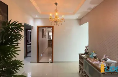 Casa à venda, 4 quartos, 2 suítes, 2 vagas, laranjeiras - uberlândia/mg