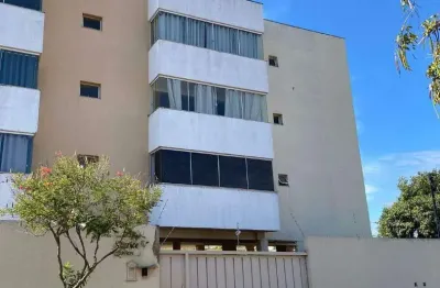 Apartamento com 3 dormitórios no santa mônica/ segismundo pereira
