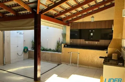 Casa em condomínio à venda, 2 quartos, 2 vagas, aclimacao - uberlândia/mg