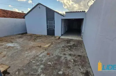 Casa à venda, 3 quartos, 5 vagas, segismundo pereira - uberlândia/mg
