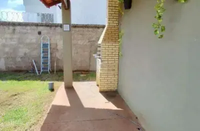 Casa à venda, 2 quartos, 4 vagas, laranjeiras - uberlândia/mg
