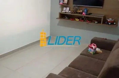 Casa à venda, 2 quartos, 1 suíte, 1 vaga, jardim brasilia - uberlândia/mg
