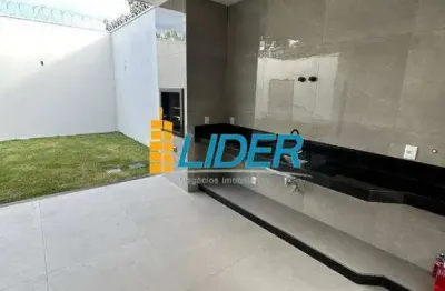 Casa à venda, 3 quartos, 3 suítes, 4 vagas, vigilato pereira - uberlândia/mg