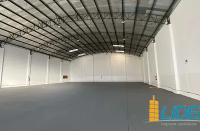 Barracão com 932m² - amplo, bem localizado e pronto para o seu negócio!