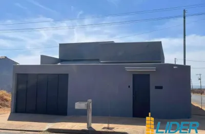 Casa à venda, 3 quartos, 1 suíte, 2 vagas, jardim california - uberlândia/mg