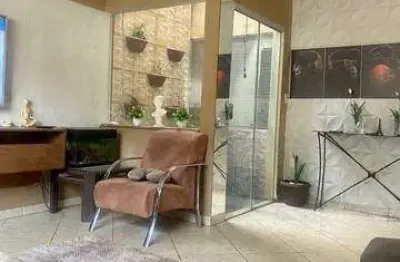 Casa com 3 quartos para alugar na Rua Oliveira Viana, Pampulha, Uberlândia