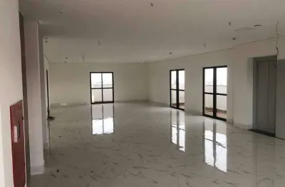 Sala comercial duplex em uma excelente localização disponível para aluguel