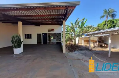 Excelente chácara com 1,042m2 de área no quinta dos bosques