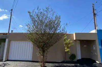 Casa à venda, 3 quartos, 1 suíte, 4 vagas, santa mônica - uberlândia/mg