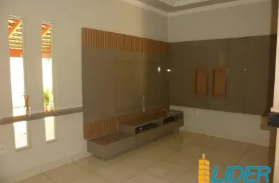 Casa à venda, 3 quartos, 1 suíte, 2 vagas, novo mundo - uberlândia/mg
