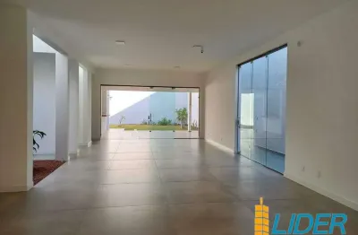 Casa à venda, 3 quartos, 3 suítes, 3 vagas, jardim karaíba - uberlândia/mg