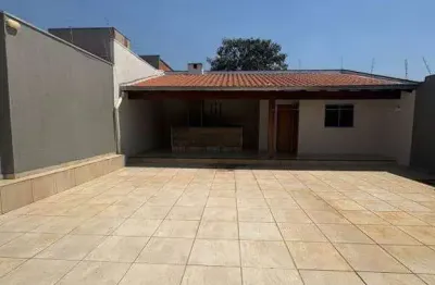 Casa com 5 quartos para alugar na Avenida Abadio Bonifácio da Silva, Granada, Uberlândia