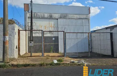 Barracão / Galpão / Depósito para alugar na Rua Acre, Marta Helena, Uberlândia