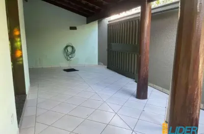 Casa residencial para aluguel em tabajaras, uberlândia – 3 quartos, 1 suíte, 200 m²