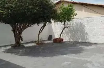 Casa à venda na Rua Castro Alves, Tubalina, Uberlândia