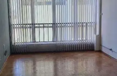Sala comercial para alugar na Avenida Floriano Peixoto, Centro, Uberlândia