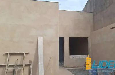 Bela casa nova e térrea com 200m2 de construção em terreno de 250m2 à venda no bairro cidade jardim