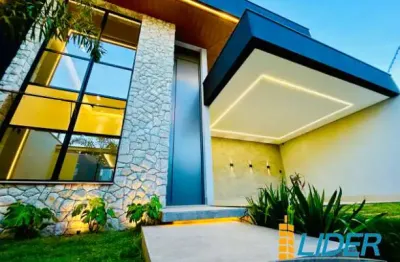 Casa à venda, 3 quartos, 3 suítes, 2 vagas, grand ville - uberlândia/mg