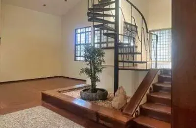 Casa com 4 quartos para alugar na Rua dos Canarinhos, Cidade Jardim, Uberlândia