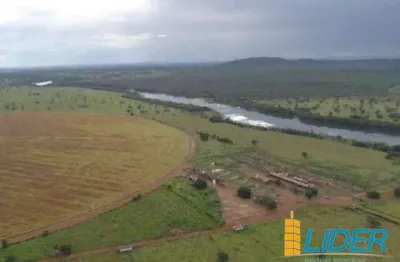Chácara / sítio à venda na Avenida Olegário Maciel, Zona Rural, Paracatu