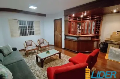 Casa à venda, 4 quartos, 2 suítes, 2 vagas, saraiva - uberlândia/mg