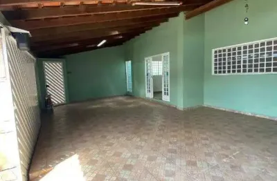 Casa à venda, 3 quartos, 1 suíte, 2 vagas, santa mônica - uberlândia/mg