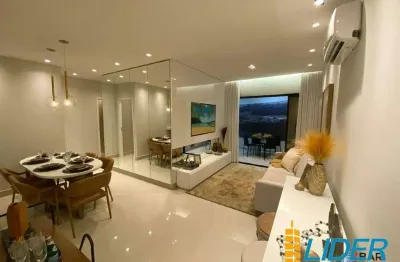 Apartamento à venda, 3 quartos, 1 suíte, 2 vagas, Santa Mônica - Uberlândia/MG