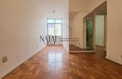 Vendo excelente sala e qto com 50m-rua gomes carneiro-ipanema.