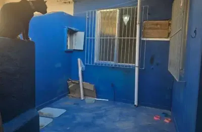 Alugo excelente casa 02 qtos-rua wilson gil da mata-são joão de meriti-rj.