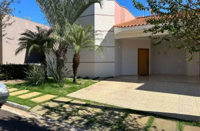 Piemonte linda casa com 03 dormitórios, área gourmet completa, solarium e piscina aquecida.