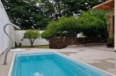Casa sobrado na vila harmonia, alto padrão cinco dormitórios, varanda gourmet e piscina.
