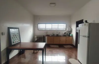 Casa com 3 quartos à venda na Rua Tupi, Vila José Bonifácio, Araraquara