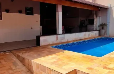 Casa com 4 quartos à venda na rua walter rodrigues mourão, jardim aranga, araraquara, 210 m2 por r$ 530.000