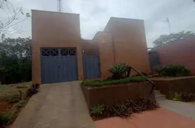 Parque alvorada linda casa 02 dormitórios, área verde exuberante.