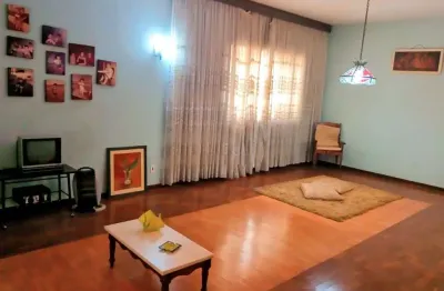 Casa com 4 quartos à venda no centro, araraquara , 216 m2 por r$ 700.000