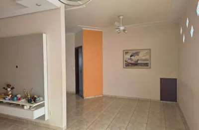 Casa com 4 quartos à venda no jardim botânico, araraquara , 217 m2 por r$ 630.000