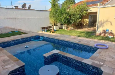 Casa com 3 quartos à venda na rua nelson sotratti, jardim universal, araraquara, 170 m2 por r$ 530.000