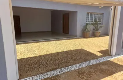 Casa com 3 quartos à venda no residencial cambuy, araraquara , 210 m2 por r$ 610.000