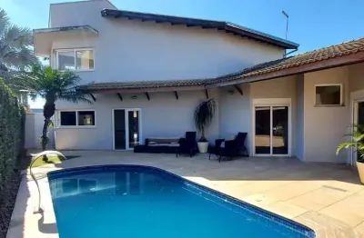 Casa com 3 quartos à venda no Jardim Bounganville, Araraquara , 275 m2 por R$ 1.590.000